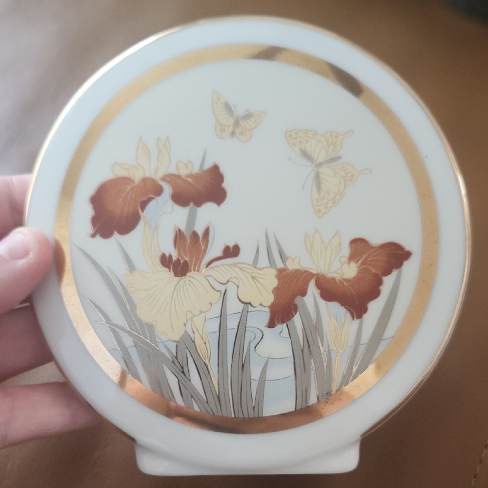 Chokin Handcrafted Decorative Vase